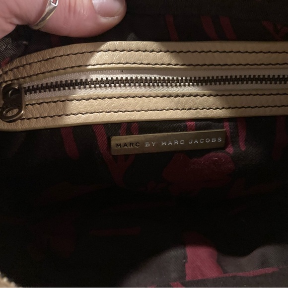 Marc Jacobs purse - Picture 2 of 4